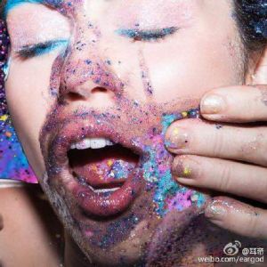 Miley Cyrus的新歌MV让很多人大呼恶心