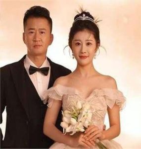 李嘉明婚姻风云：18岁娇妻泪诉婚后痛楚