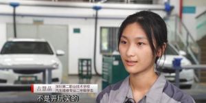 关婷娜：从农村女孩到多面手，演技与才华并存